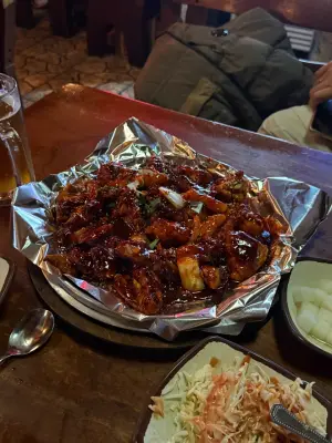 바람난촌닭 숯불바베큐 사진